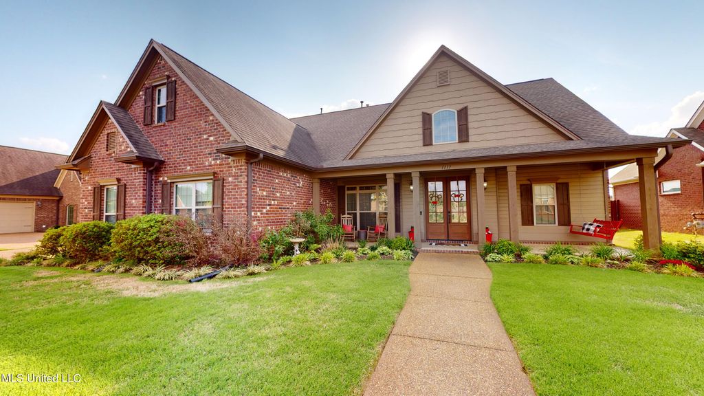 1117 N Hawks Crossing Dr, Olive Branch MS 38654 Home for Sale